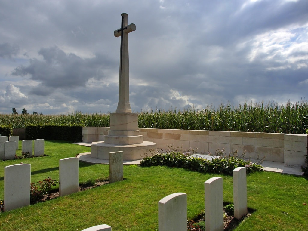 Haringhe (Bandaghem) Military Cemetery