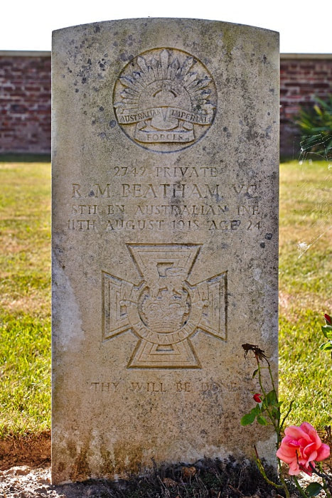 Heath Cemetery, Harbonnières, VC. Beatham