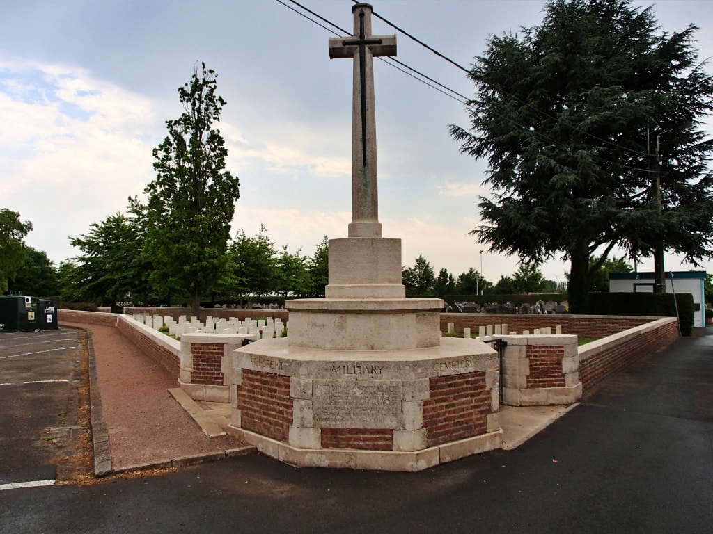 Heestert Military Cemetery