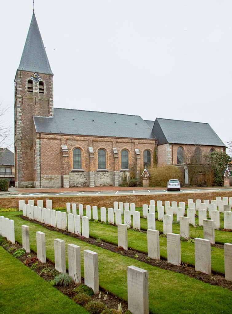 Heestert Military Cemetery