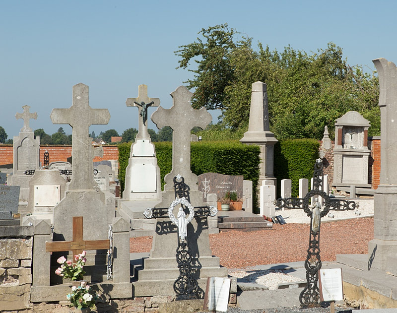 Herchies Communal Cemetery