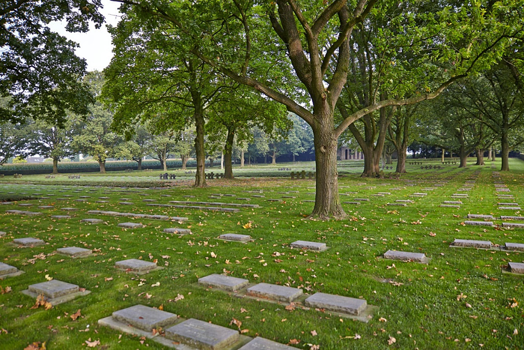 Hooglede German Military cemetery 