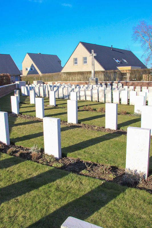 Ingoyghem Military Cemetery 