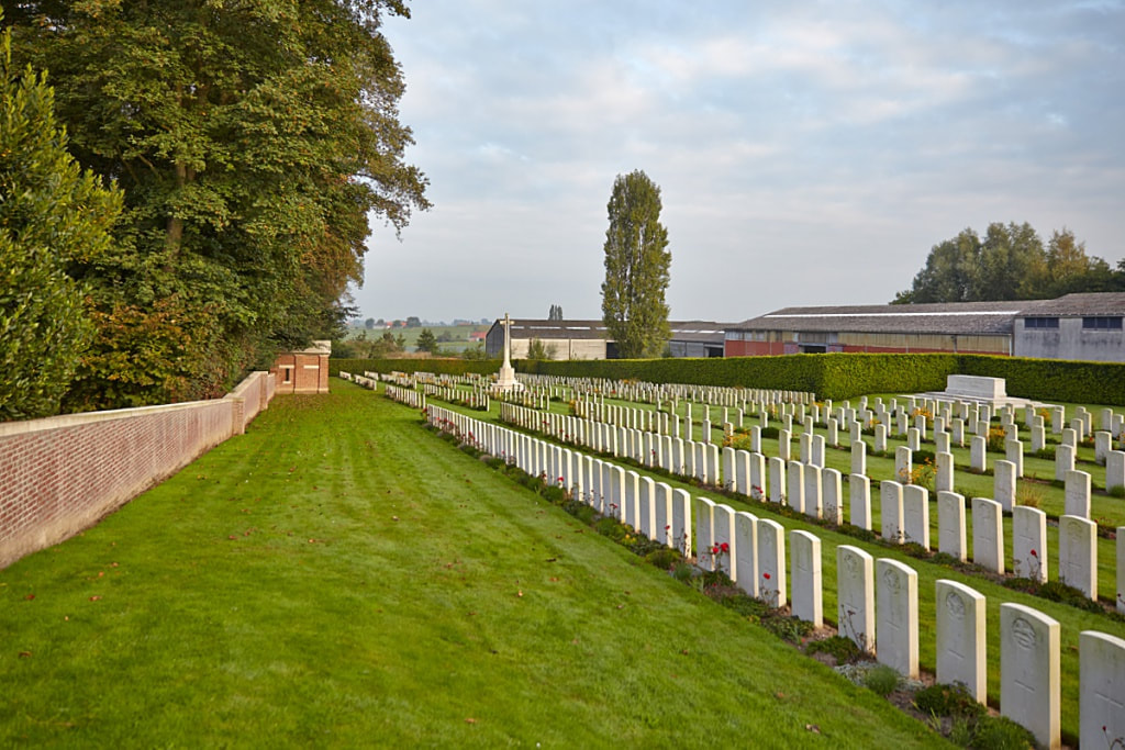 ​La Laiterie Military Cemetery