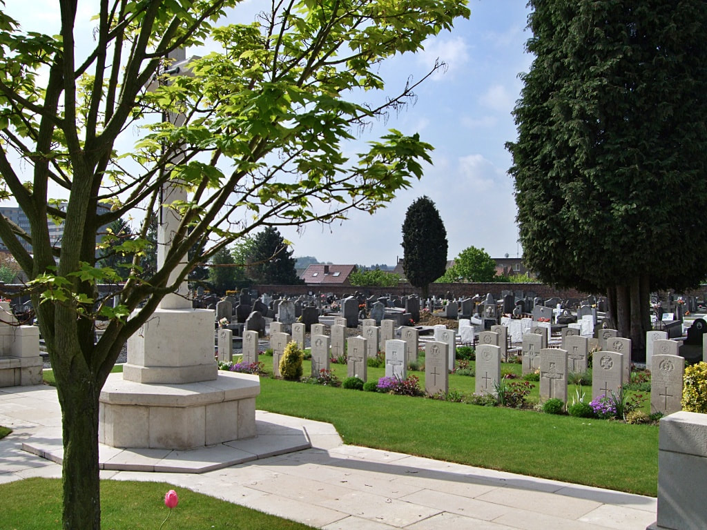 La Louvière Town Cemetery