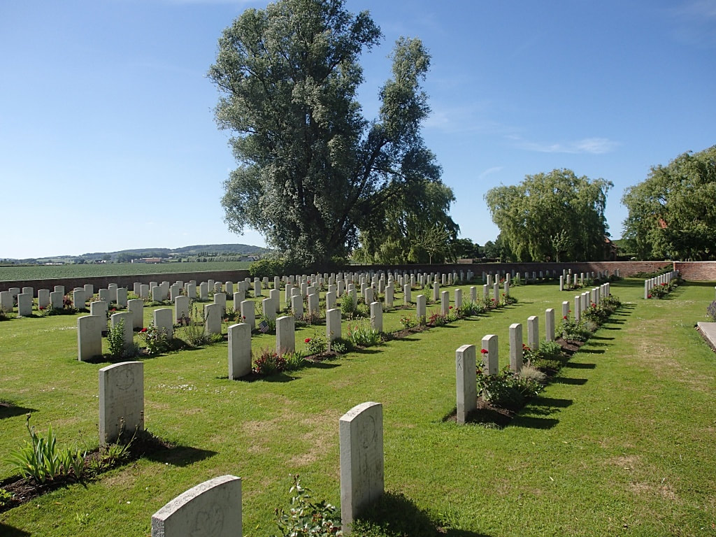 La Plus Douve Farm Cemetery