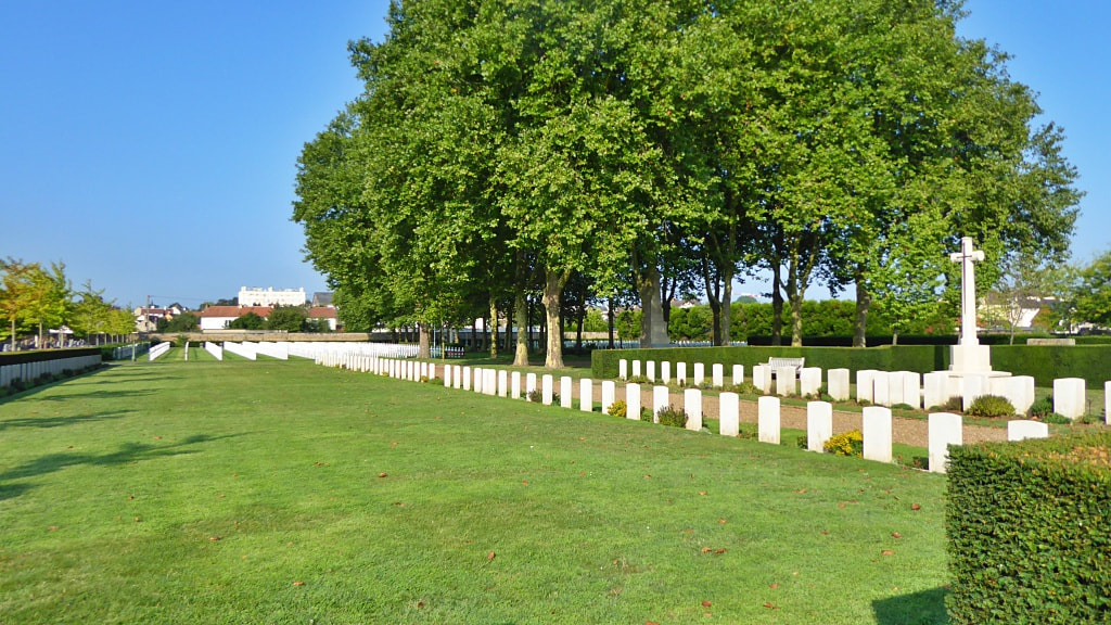 Le Mans West Cemetery