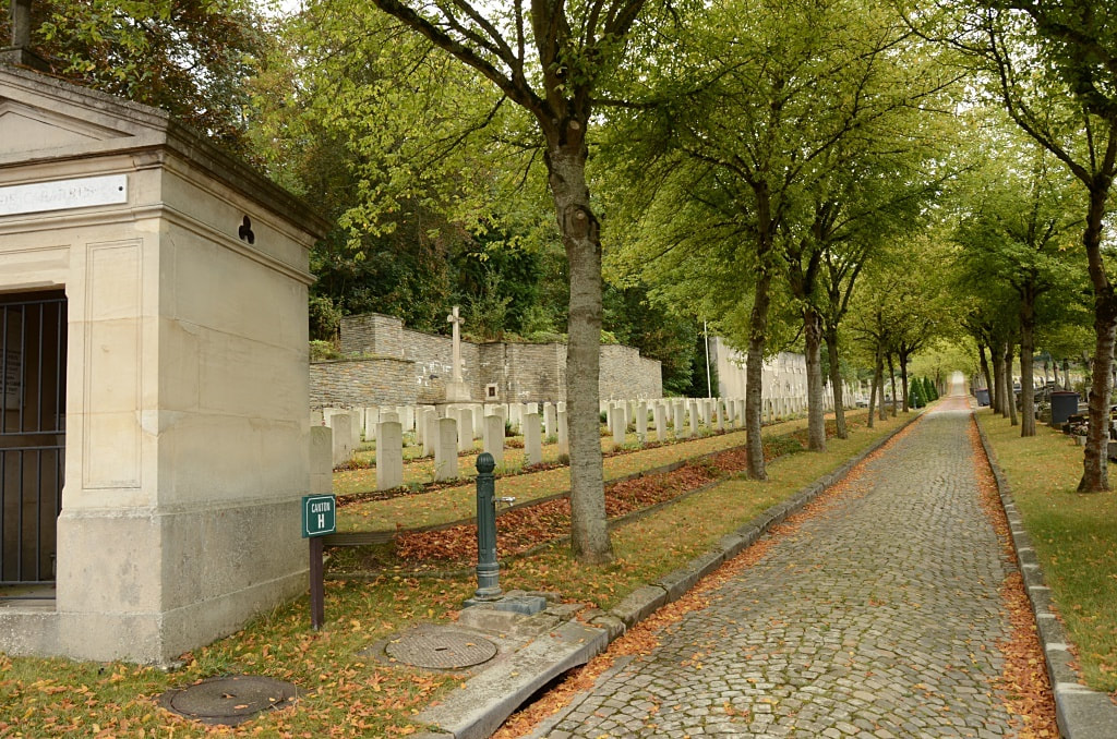 Les Gonards Cemetery, Versailles