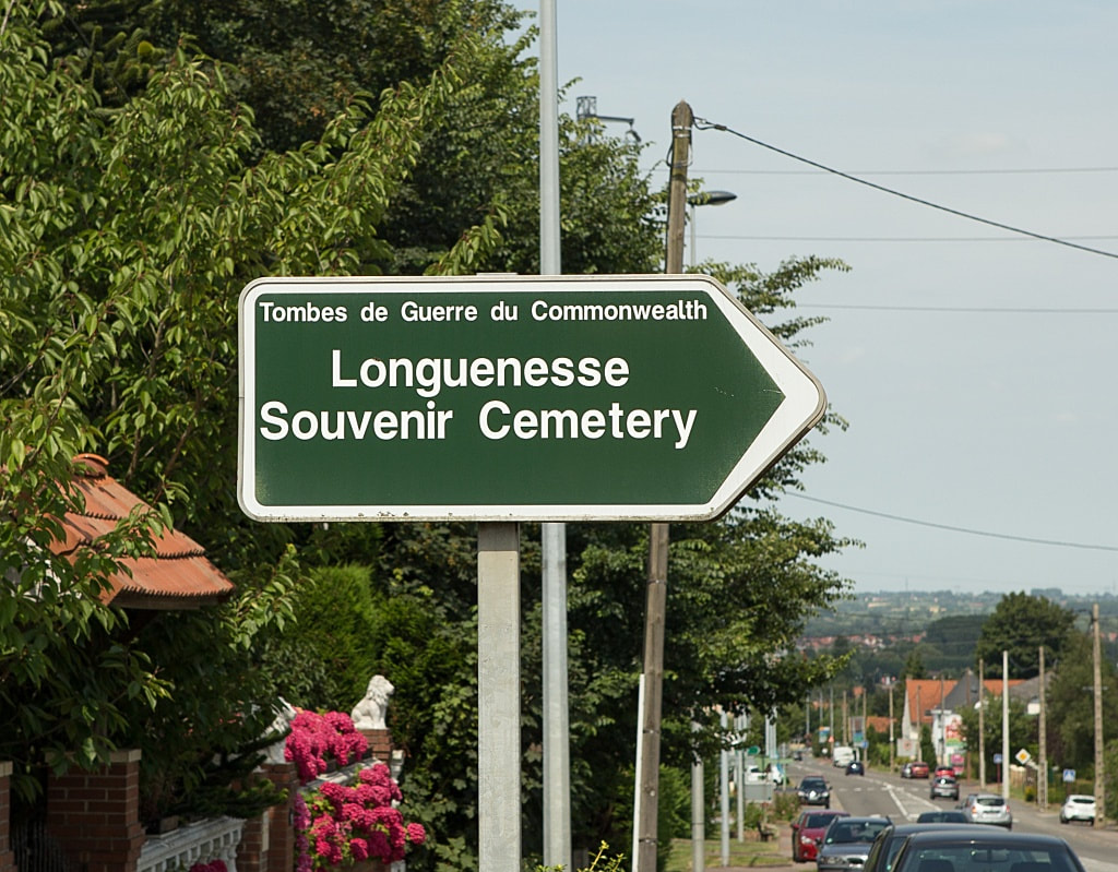 LONGUENESSE (ST. OMER) SOUVENIR CEMETERY