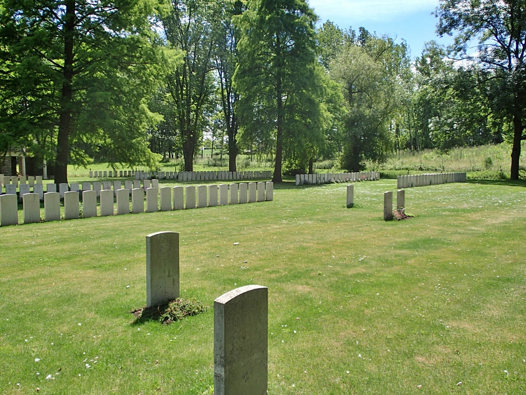 Maple Copse Cemetery