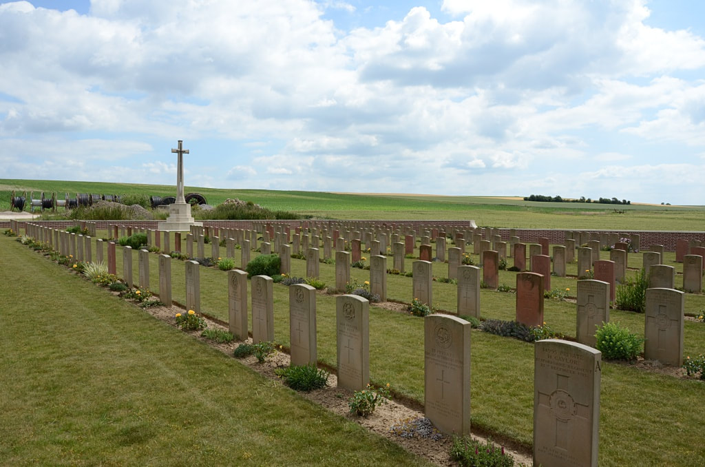 Méaulte Military Cemetery
