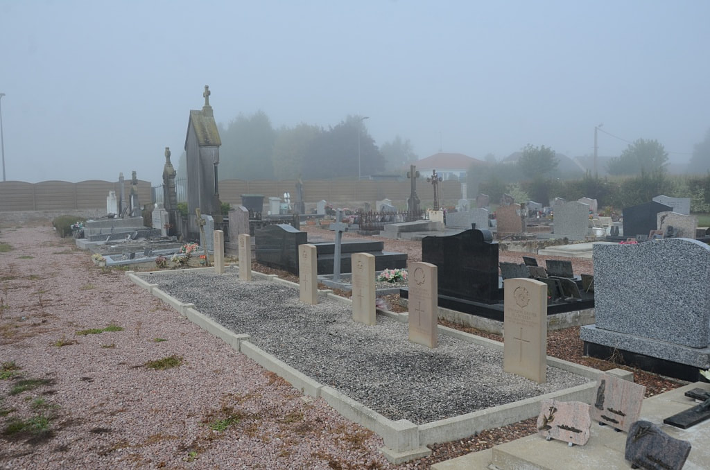 Mons-en-Chaussée Communal Cemetery