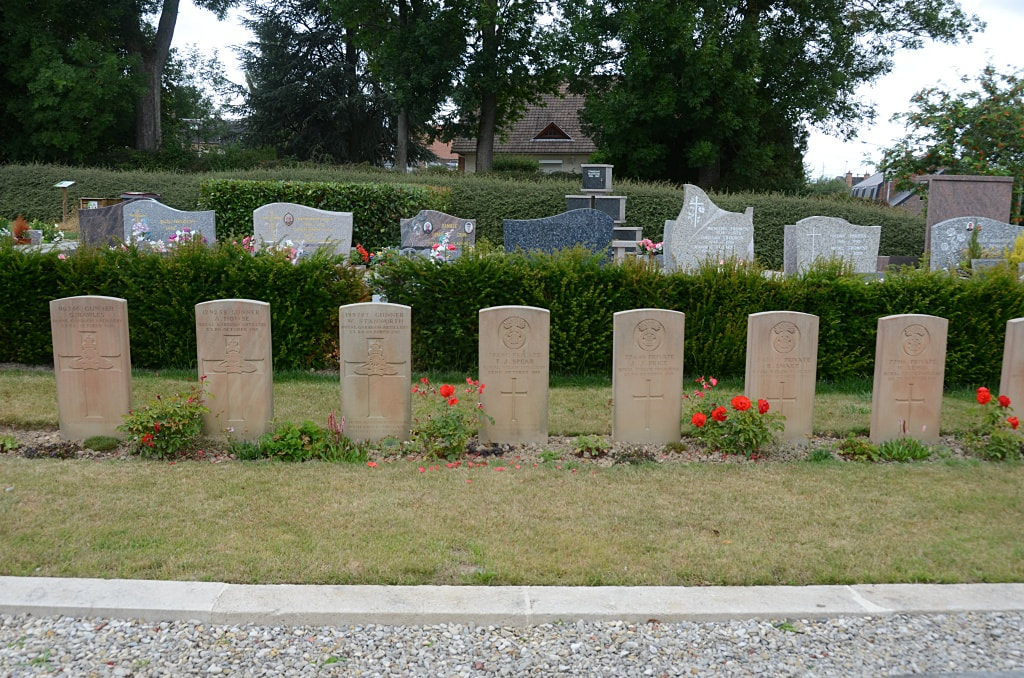 Montay Communal Cemetery