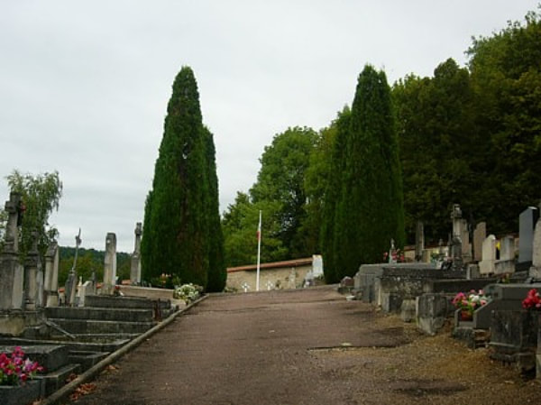 Montbard Communal Cemetery