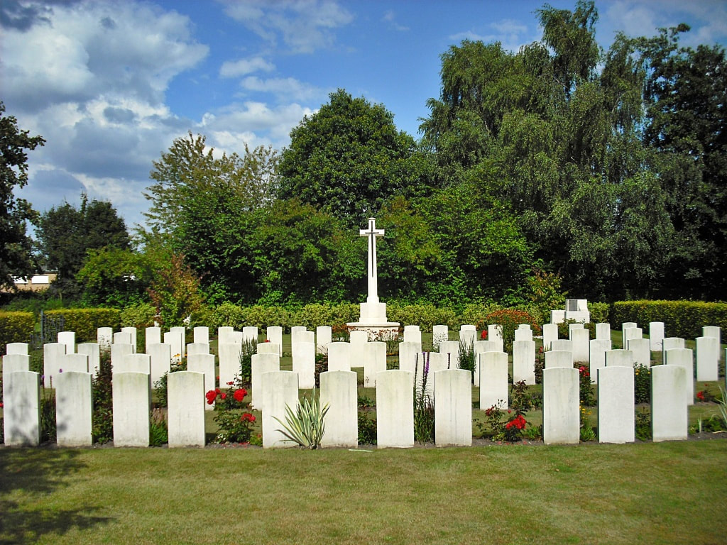 Moorseele Military Cemetery