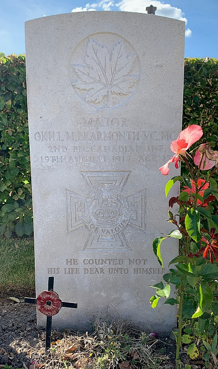 Noeux-les-Mines Communal Cemetery, Victoria Cross, learmonth