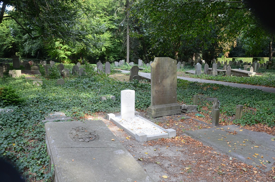 Orthen Protestant Cemetery