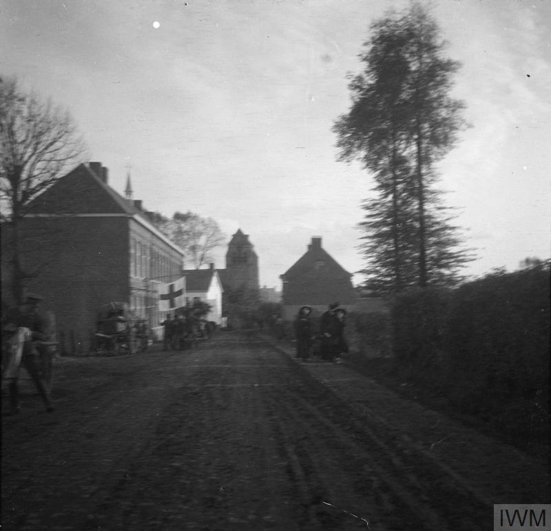 Red Cross post in Zillebeke a day or so before the village was destroyed, October 1914. © IWM (Q 57191)