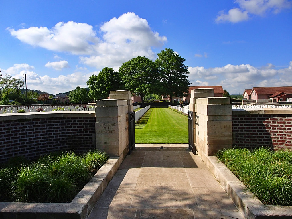 Philosophe British Cemetery