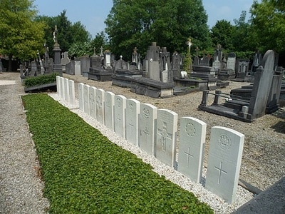 Poperinge Communal Cemetery
