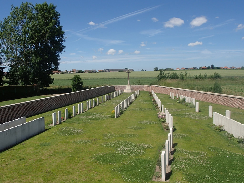 Potijze Château Wood Cemetery