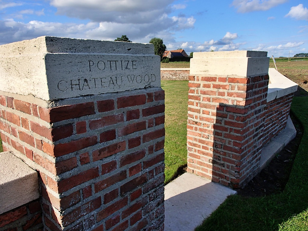 Potijze Château Wood Cemetery