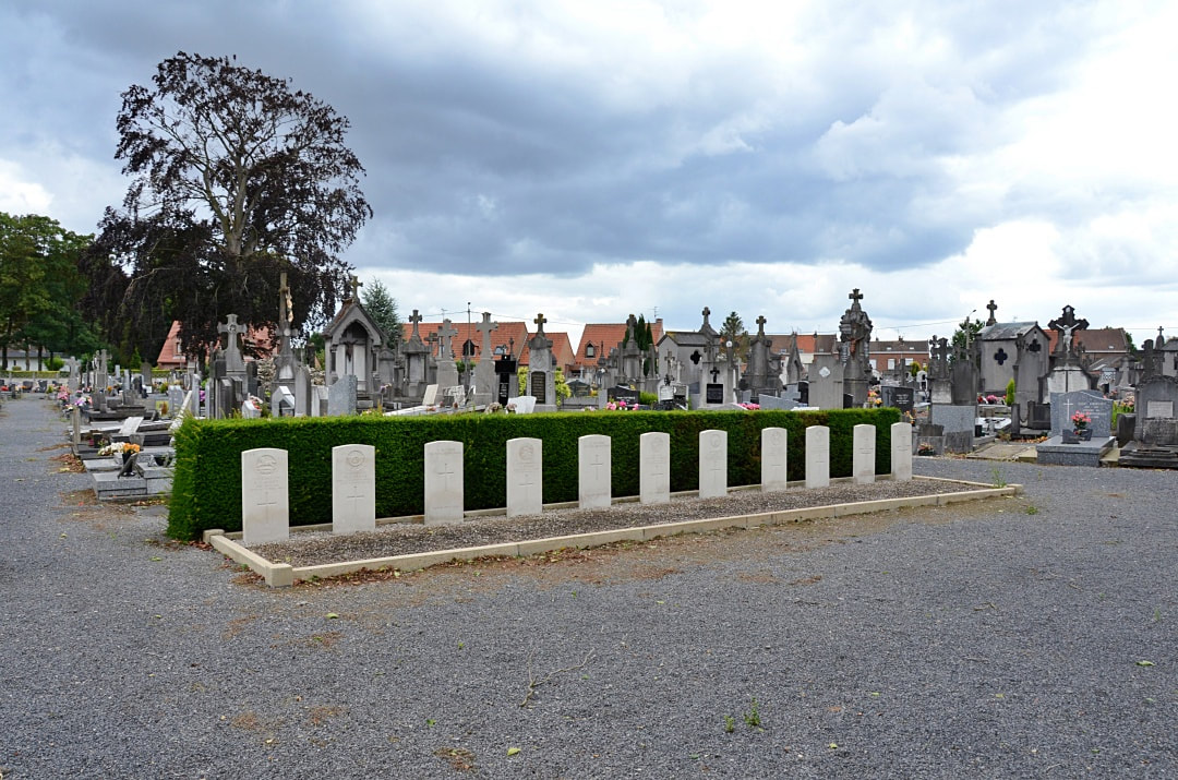 Quesnoy-sur-Deûle Communal Cemetery