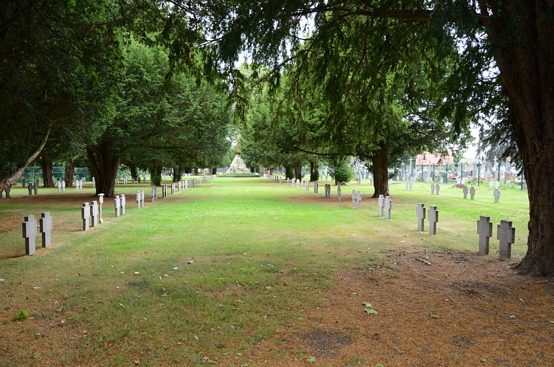 Quesnoy-sur-Deûle German Military Cemetery