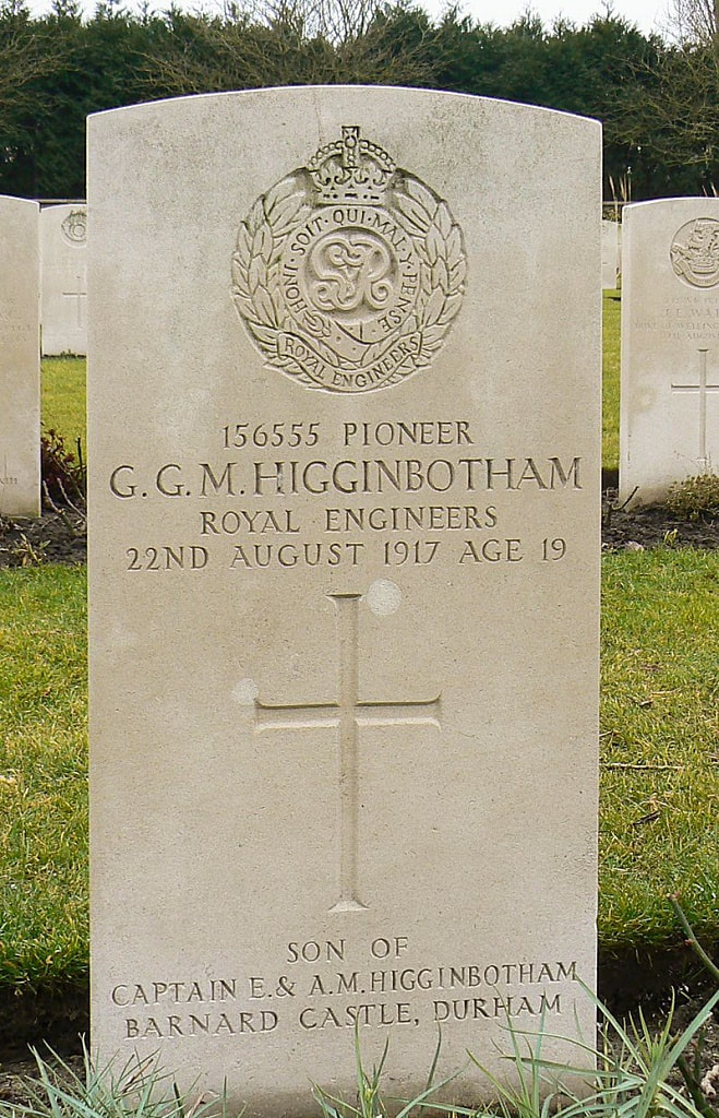 Ramscappelle Road Military Cemetery - Higginbotham