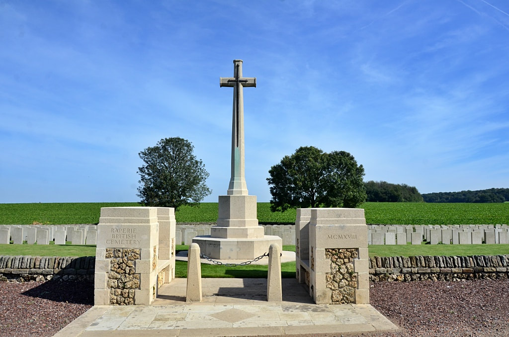 Raperie British Cemetery