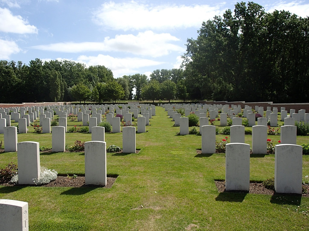 Ridge Wood Military Cemetery