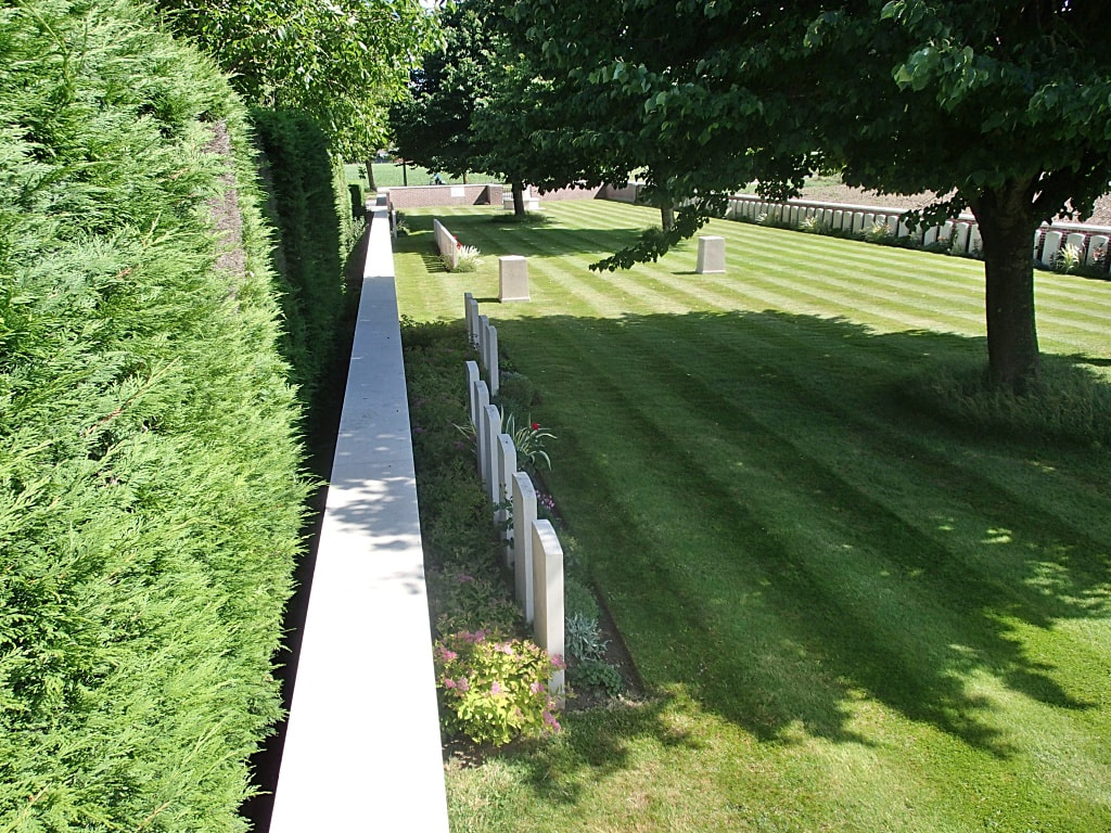 Seaforth Cemetery - Cheddar Villa