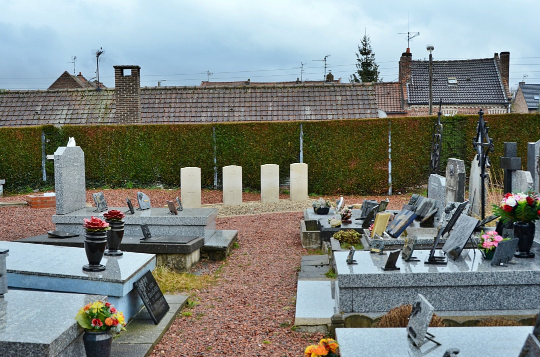 Sin-le-Noble Communal Cemetery