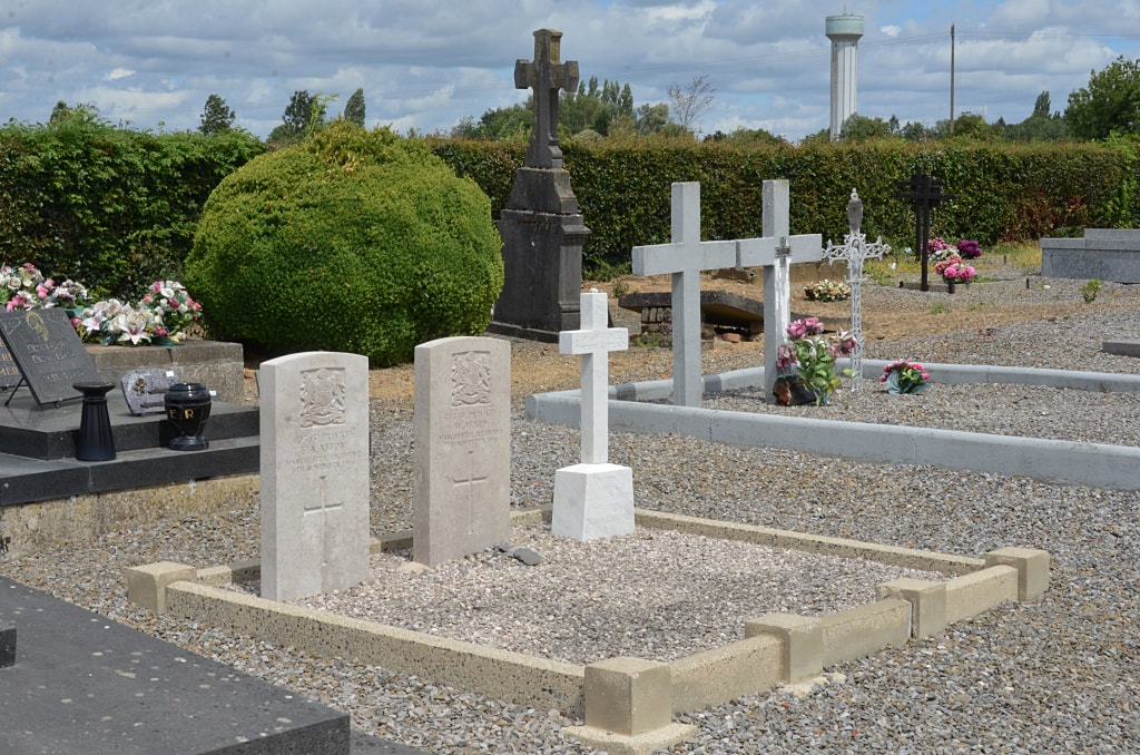Taisnières-en-Thiérache Communal Cemetery