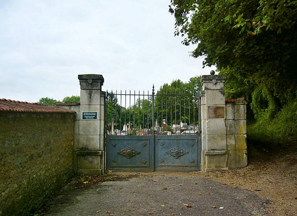 Tonnerre (St. Pierre) Communal Cemetery
