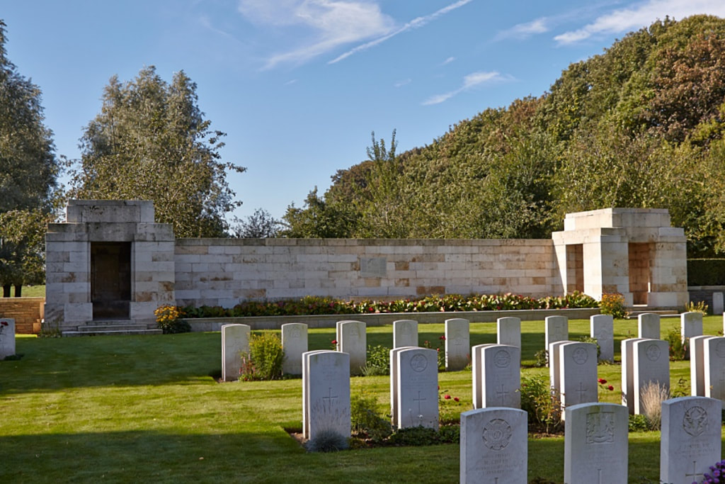 Tournai Communal Cemetery Allied Extension