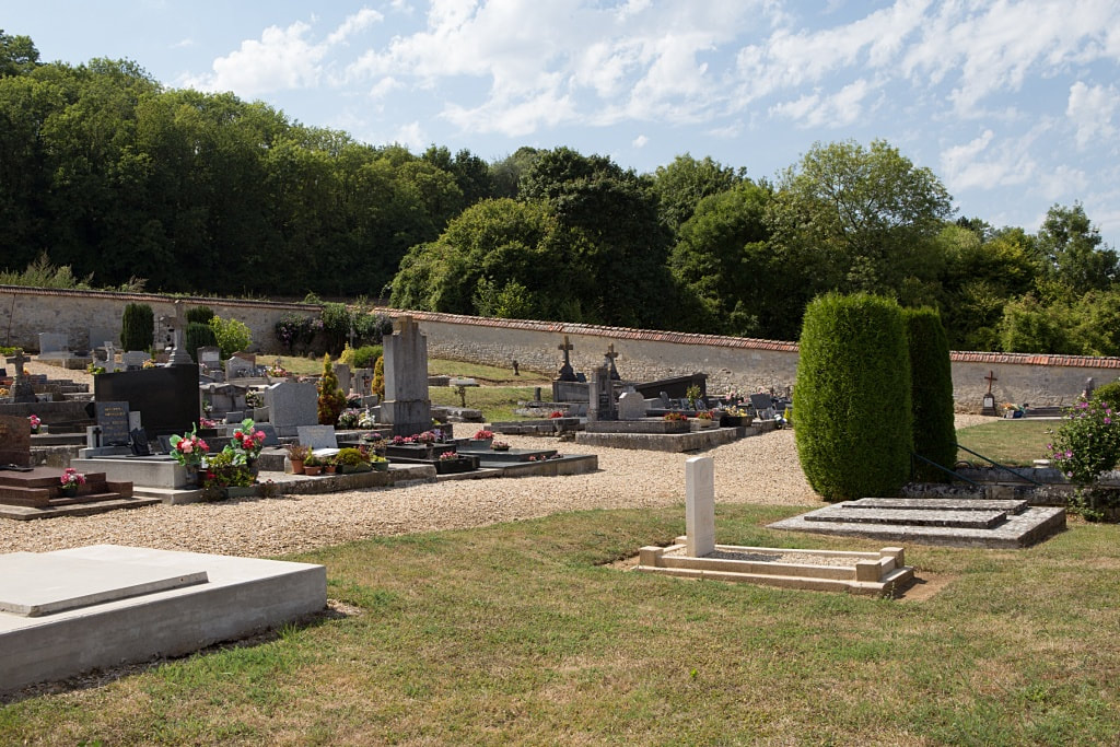 Vieil-Arcy Communal Cemetery