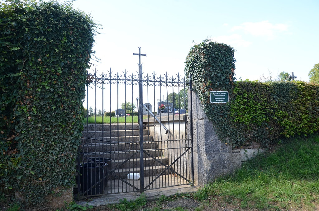 Vieil-St. Remy Communal Cemetery