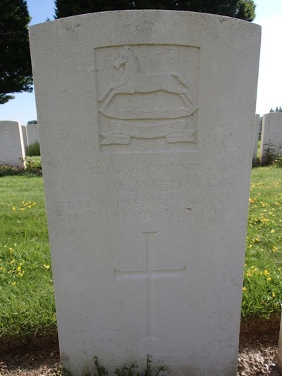 Vieille-Chapelle Military Cemetery, Shot at Dawn