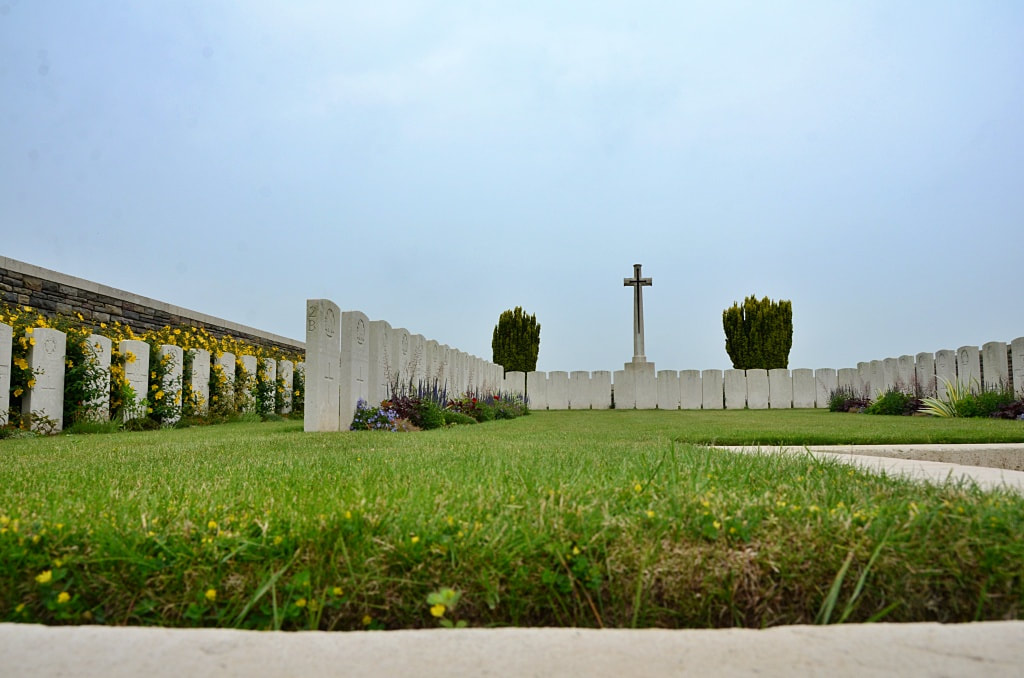 Vraucourt Copse Cemetery