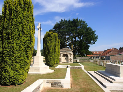 Woburn Abbey Cemetery, Cuinchy