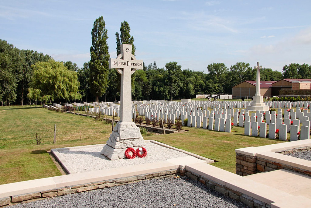Wytschaete Military Cemetery - 16th Irish Division Memorial